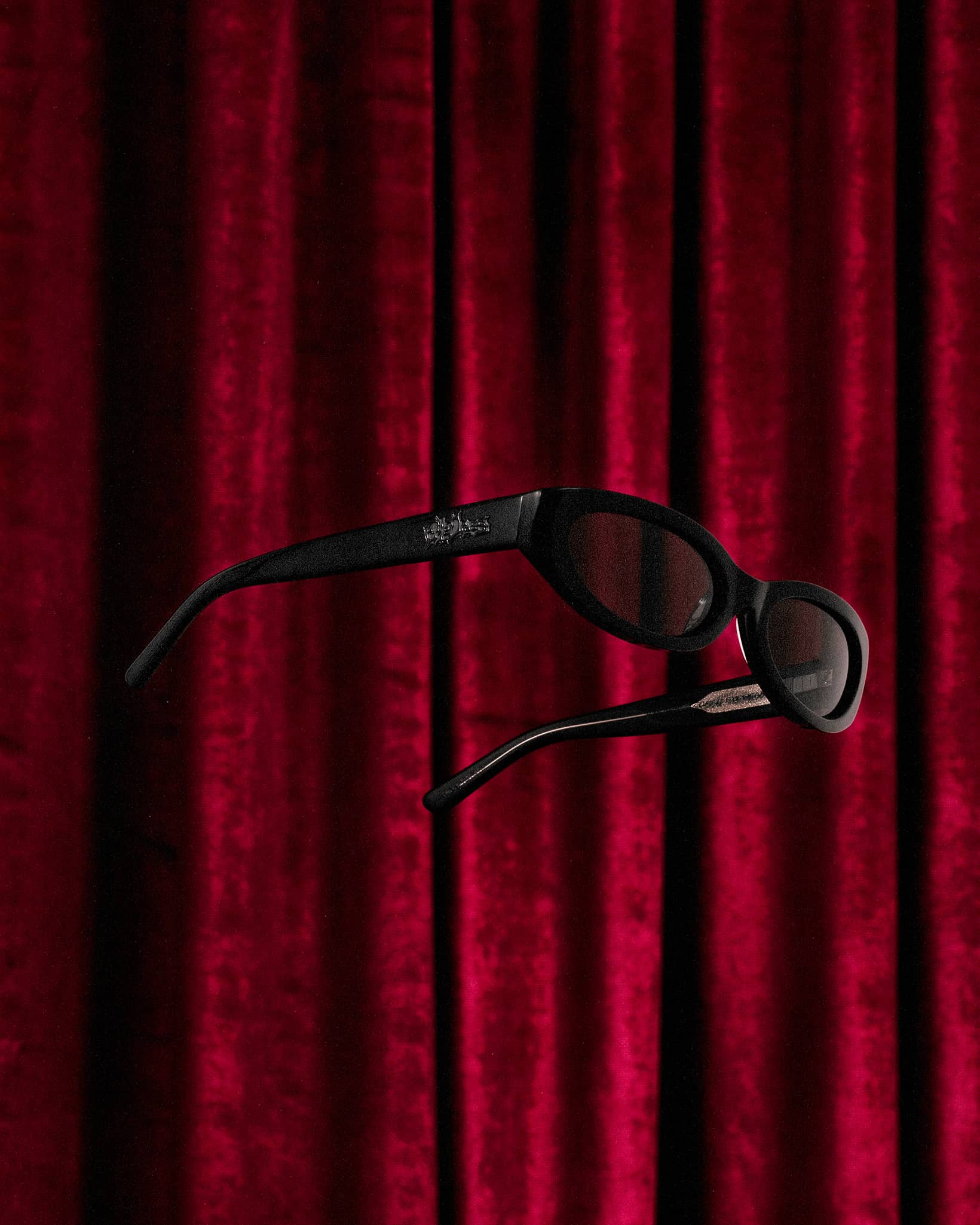 The Eyedress Oval - Black Bio - Image 3