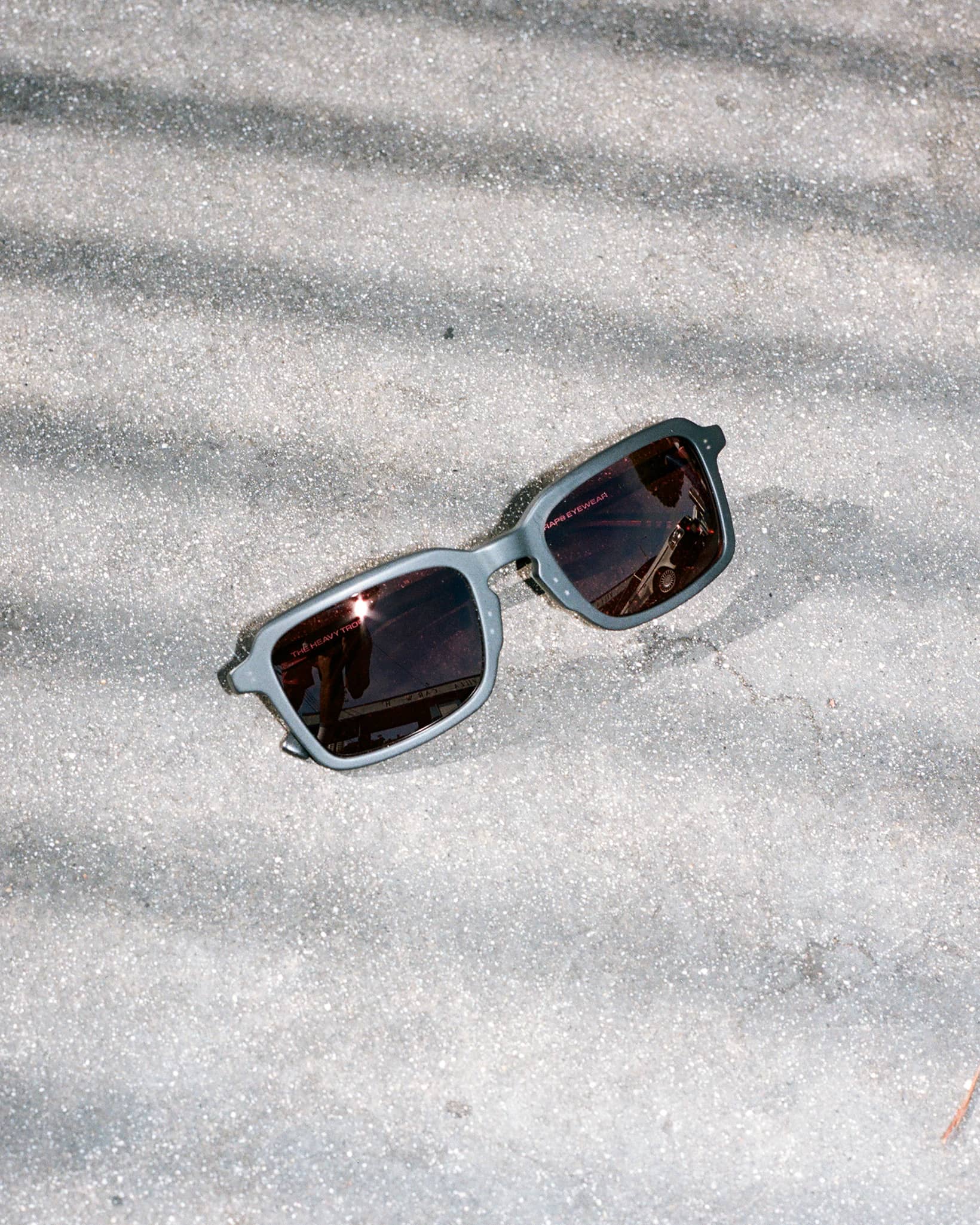 The Heavy Tropix Sport - Matte Shadow Bio Polarized - Image 5